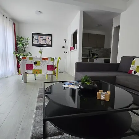 Apartment Kris A La